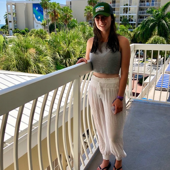 MEET YOUR POSHER - Picture 2 of 2